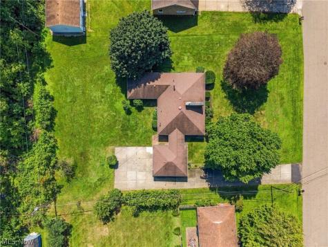 5738 Griffith Avenue NW North Canton OH 44720