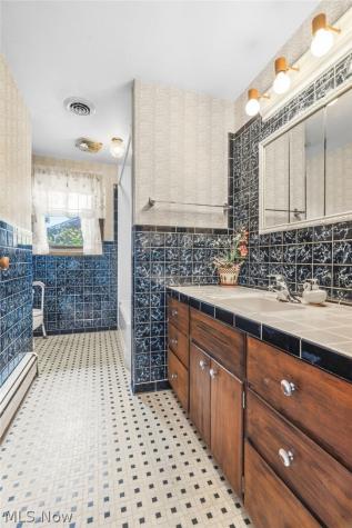 5738 Griffith Avenue NW North Canton OH 44720