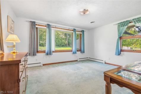 5738 Griffith Avenue NW North Canton OH 44720