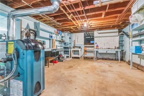 5738 Griffith Avenue NW North Canton OH 44720