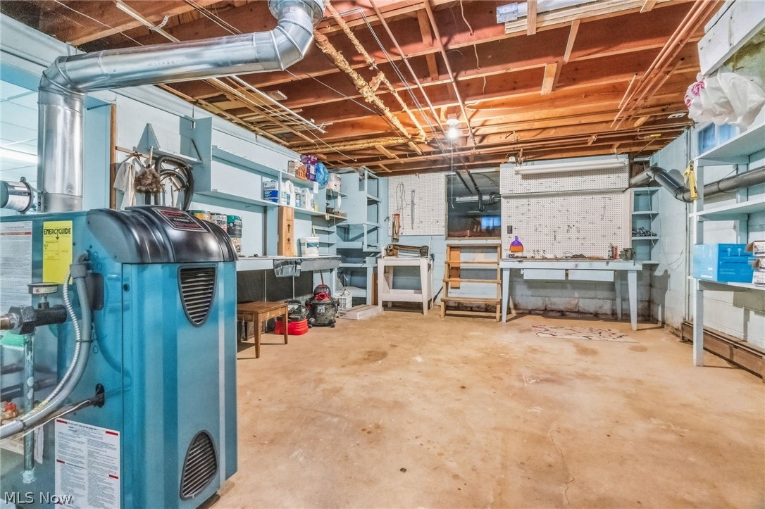 5738 Griffith Avenue NW North Canton OH 44720