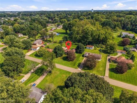 5738 Griffith Avenue NW North Canton OH 44720