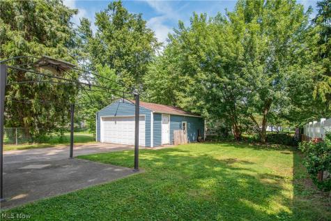 2841 Shelburn Avenue Akron OH 44312