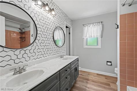 3890 Sanford Drive Parma OH 44134