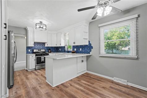 3890 Sanford Drive Parma OH 44134