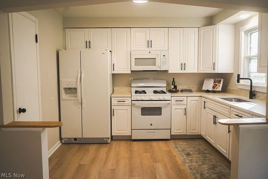 5860 Pearl Road Parma OH 44130