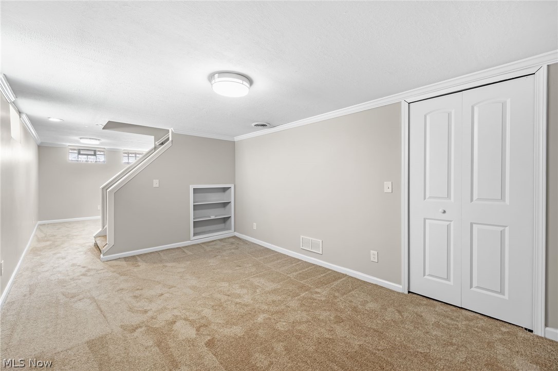 1653 Woodhurst Avenue Mayfield Heights OH 44124
