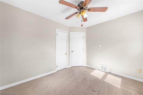 1653 Woodhurst Avenue Mayfield Heights OH 44124