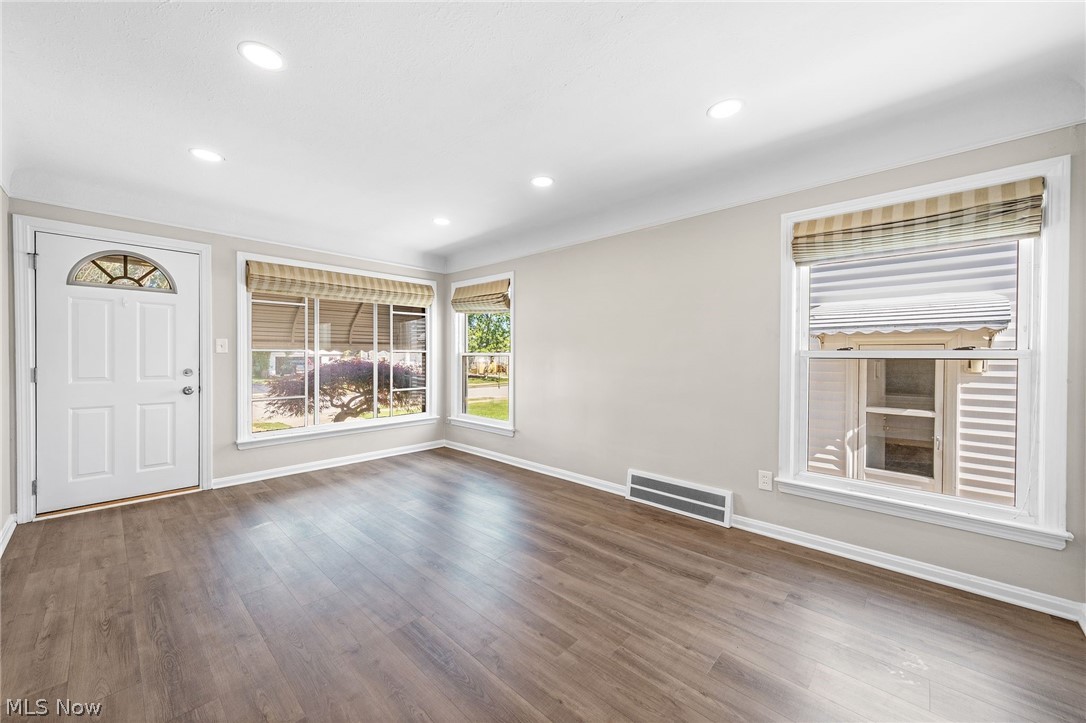 1653 Woodhurst Avenue Mayfield Heights OH 44124
