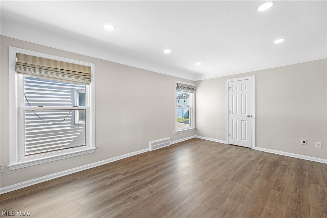 1653 Woodhurst Avenue Mayfield Heights OH 44124