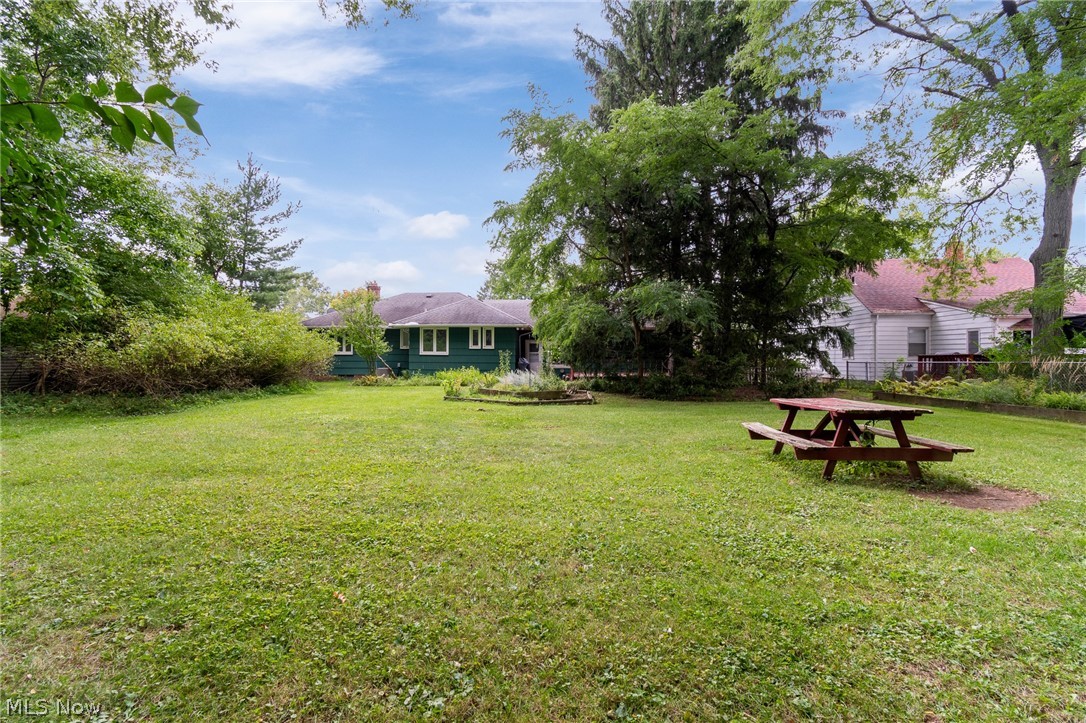 6225 Stratford Drive Parma Heights OH 44130