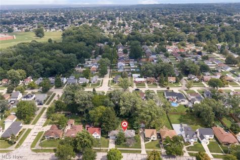6225 Stratford Drive Parma Heights OH 44130