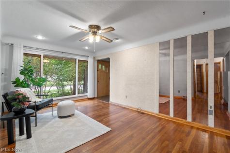 6225 Stratford Drive Parma Heights OH 44130