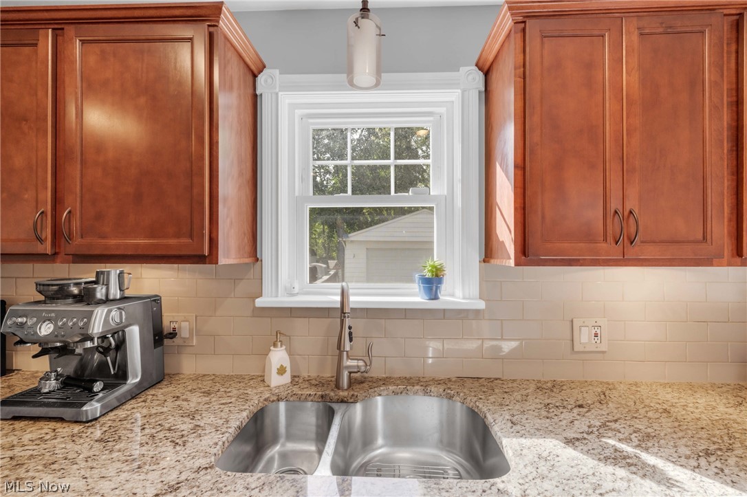 4658 W Park Drive Fairview Park OH 44126