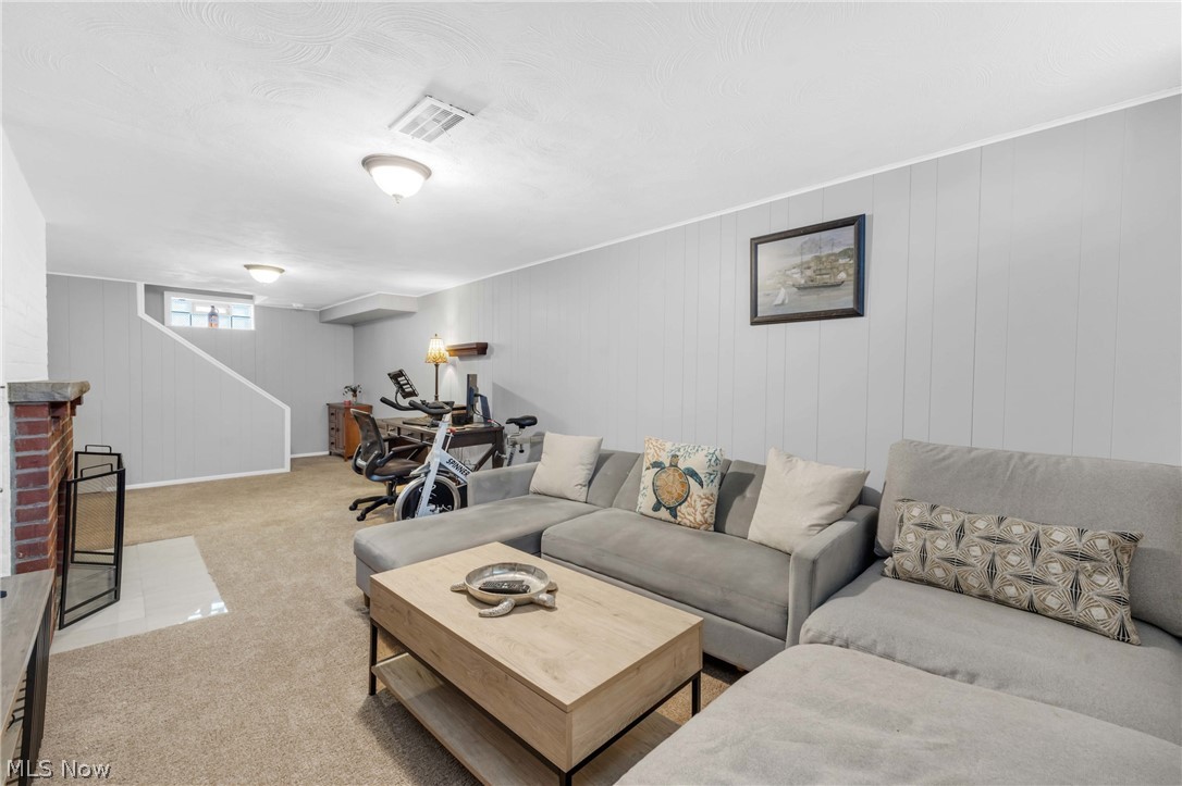 4658 W Park Drive Fairview Park OH 44126