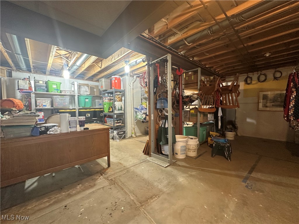 1218 Ohltown Mcdonald Road Mineral Ridge OH 44440