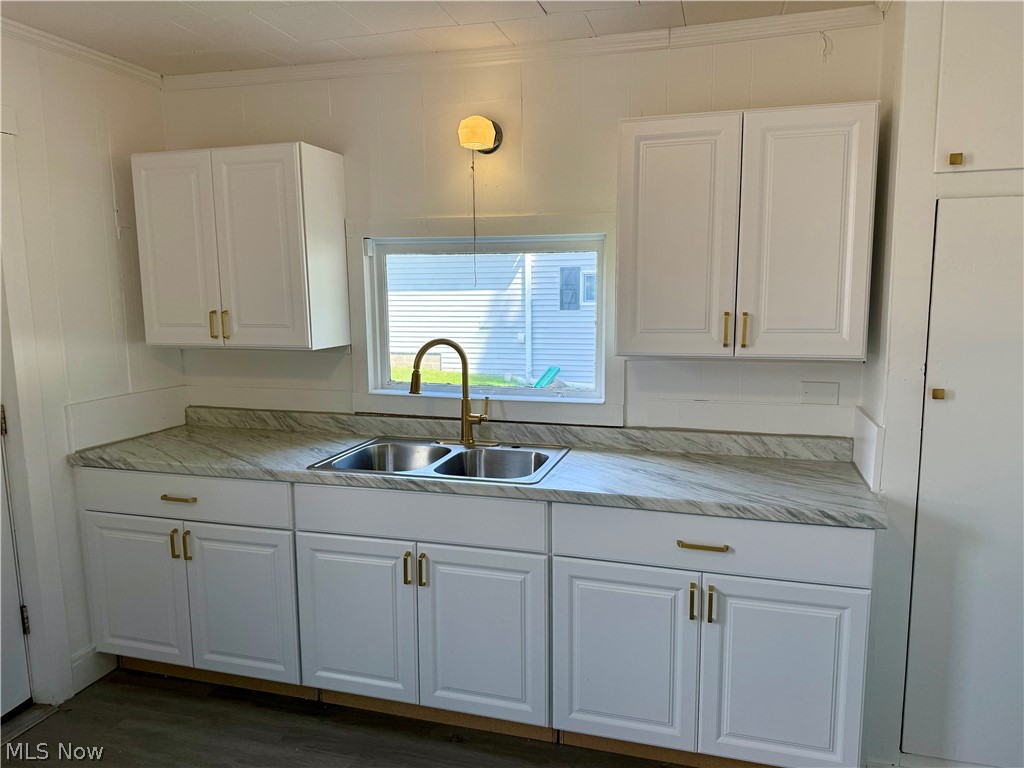 240 W Main Street Washingtonville OH 44490