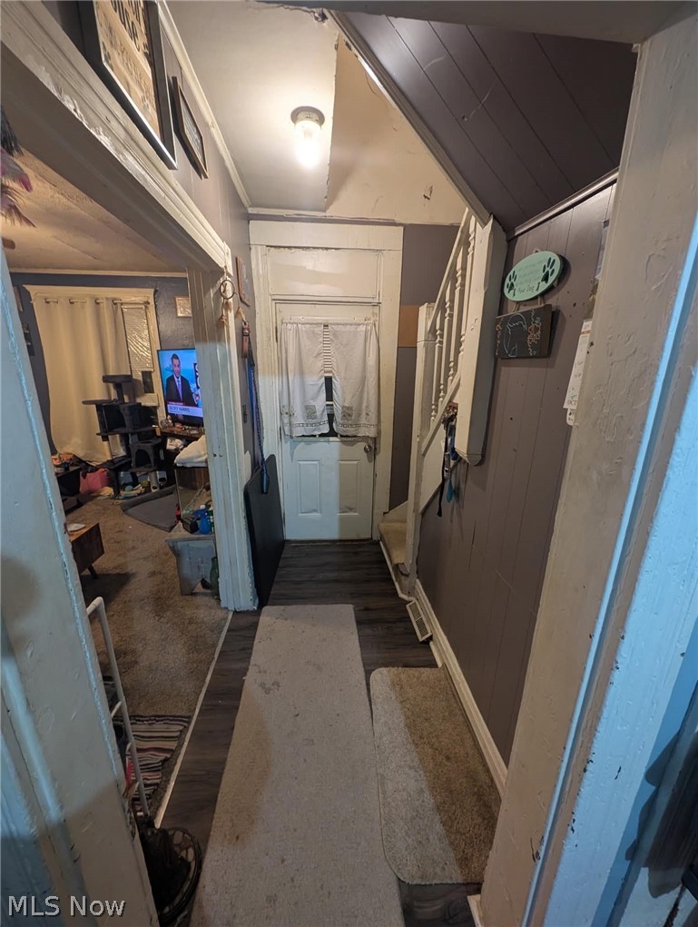 433 S 7th Street Coshocton OH 43812