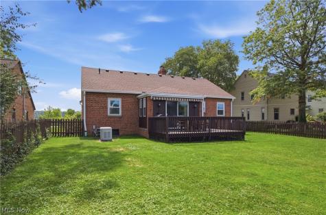 19110 Rockcliff Drive Rocky River OH 44116