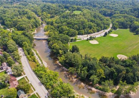 19110 Rockcliff Drive Rocky River OH 44116