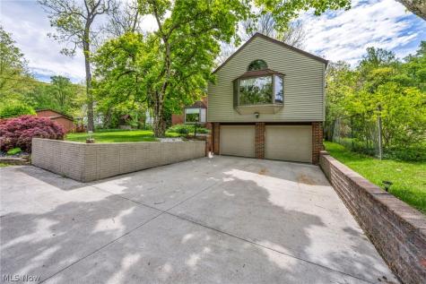 11259 Robson Road Grafton OH 44044