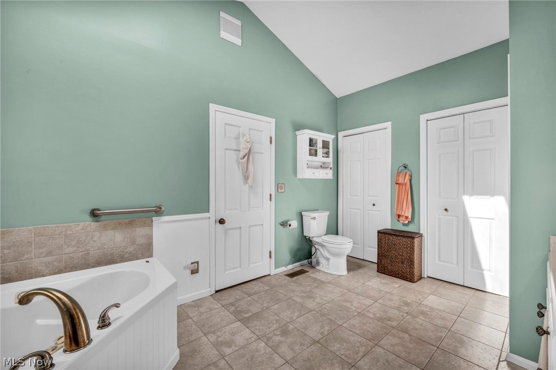 11259 Robson Road Grafton OH 44044