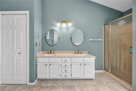 11259 Robson Road Grafton OH 44044