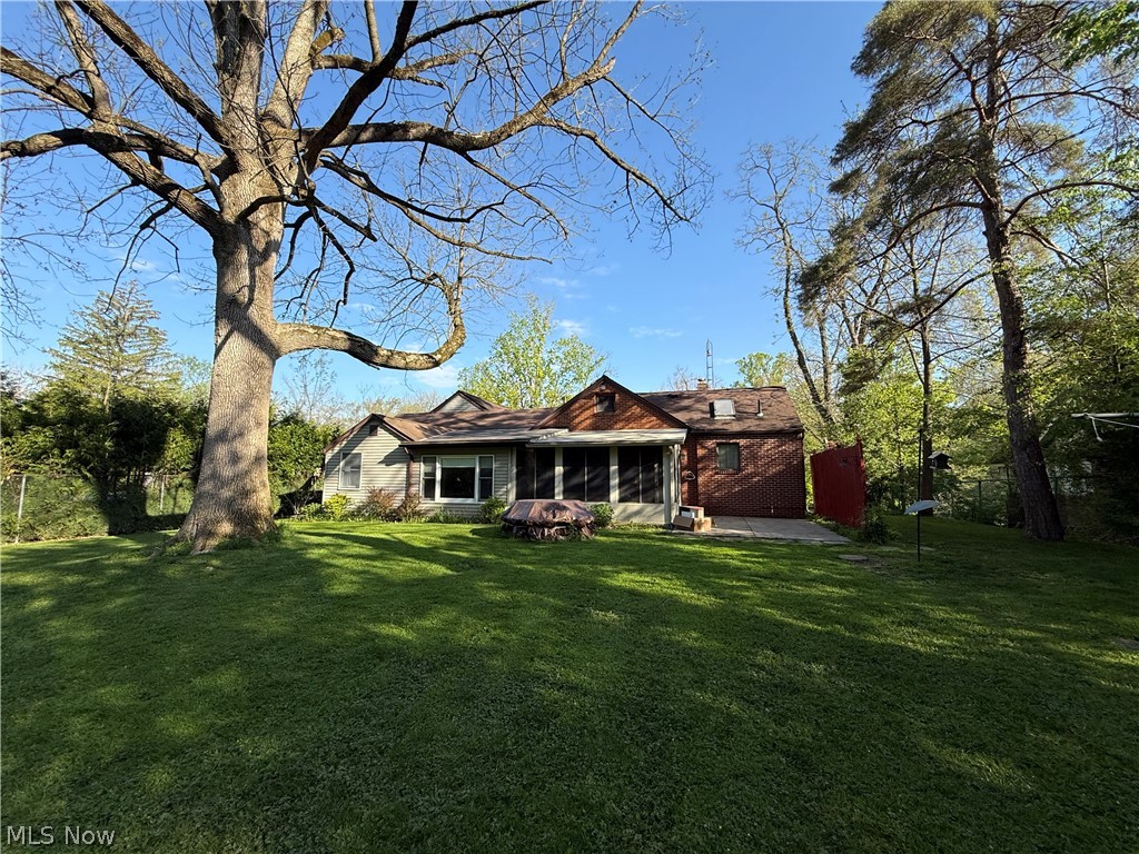 11259 Robson Road Grafton OH 44044
