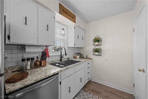 15474 Holland Road Brook Park OH 44142
