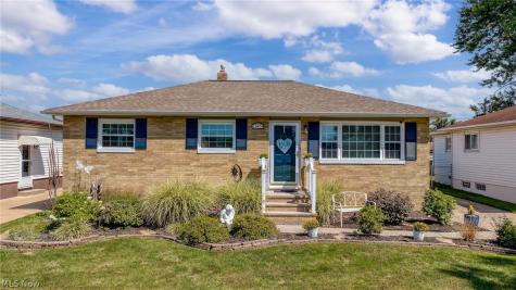 15474 Holland Road Brook Park OH 44142