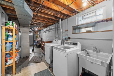 15474 Holland Road Brook Park OH 44142