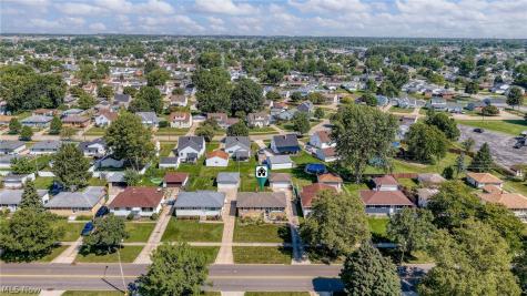 15474 Holland Road Brook Park OH 44142