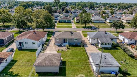 15474 Holland Road Brook Park OH 44142