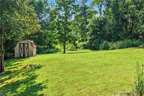 107 Woodcrest Drive Marietta OH 45750