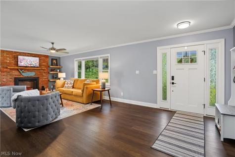 107 Woodcrest Drive Marietta OH 45750