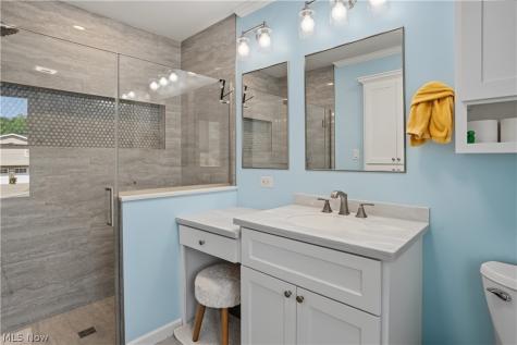 107 Woodcrest Drive Marietta OH 45750