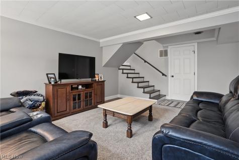 107 Woodcrest Drive Marietta OH 45750