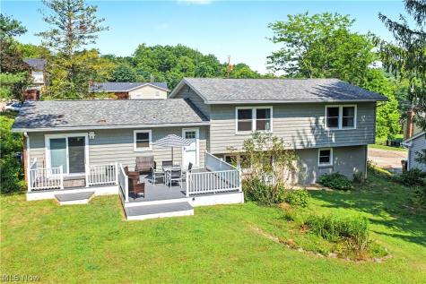 107 Woodcrest Drive Marietta OH 45750