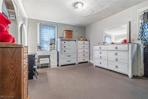2409 Lake Road Boulevard NW Canton OH 44705