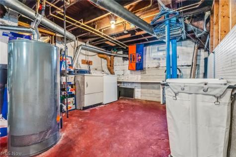 2409 Lake Road Boulevard NW Canton OH 44705