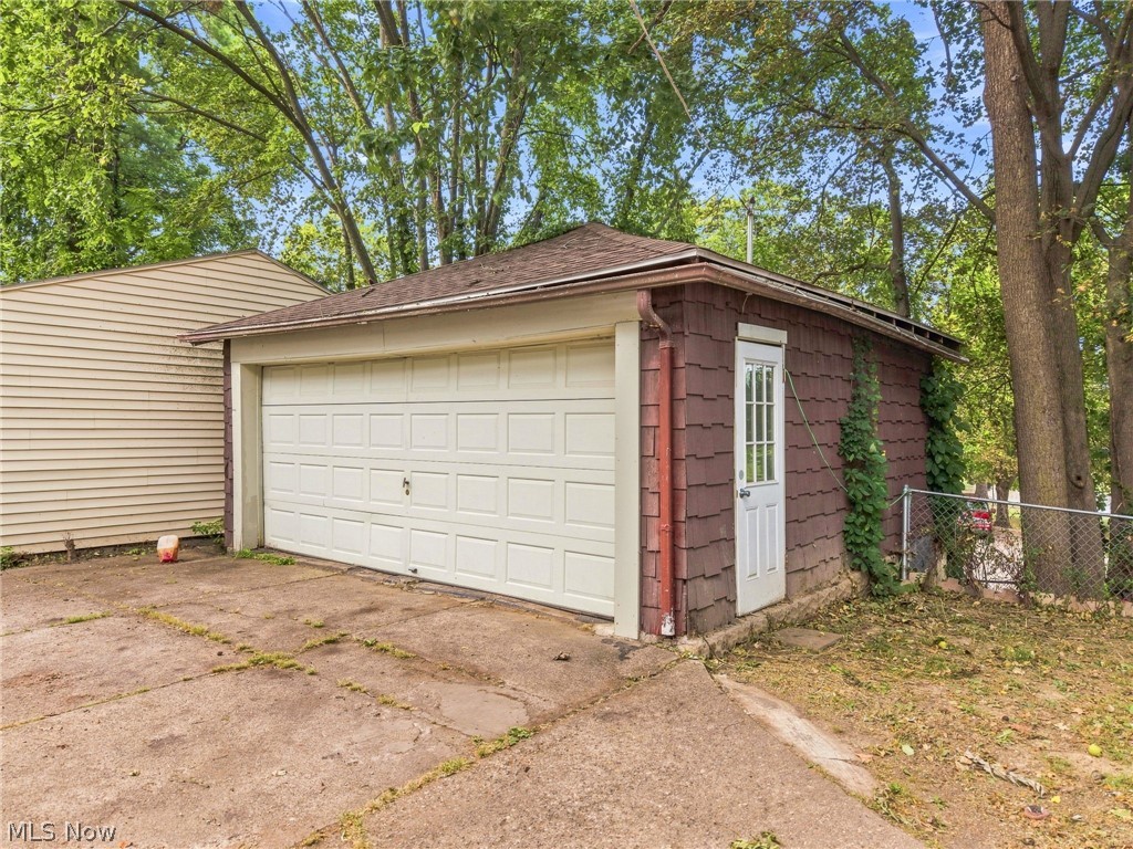 2409 Lake Road Boulevard NW Canton OH 44705