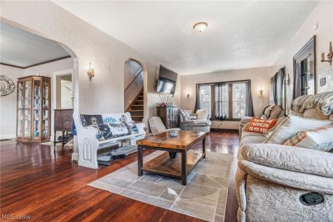 2409 Lake Road Boulevard NW Canton OH 44705