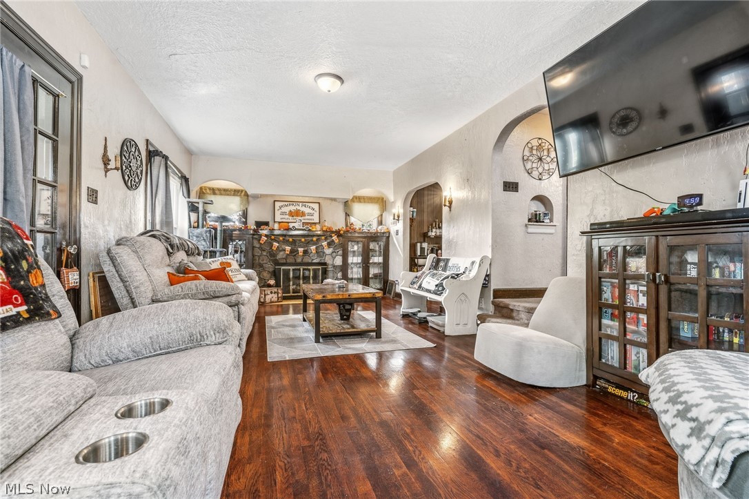 2409 Lake Road Boulevard NW Canton OH 44705