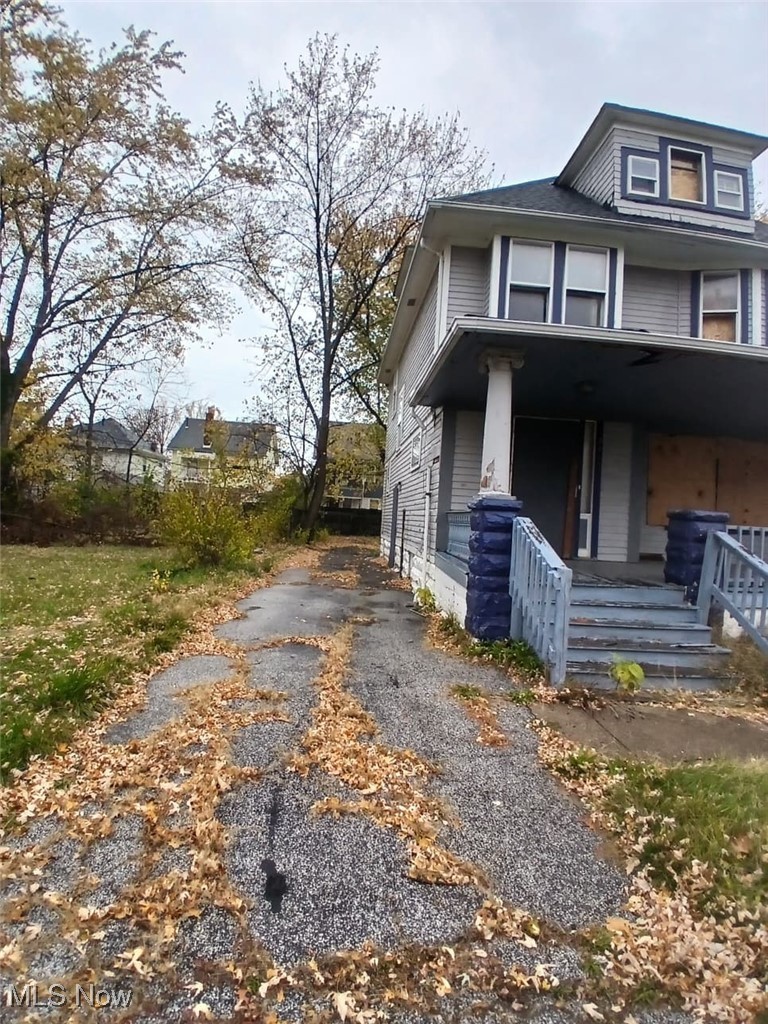12325 Ingomar Avenue Cleveland OH 44108