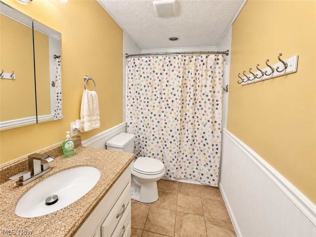 7900 Twin Hills Road Streetsboro OH 44241