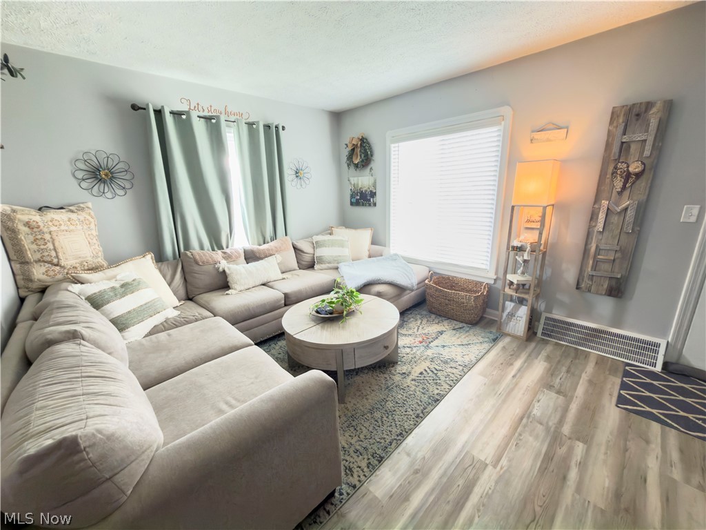 220 E 327th Street Willowick OH 44095
