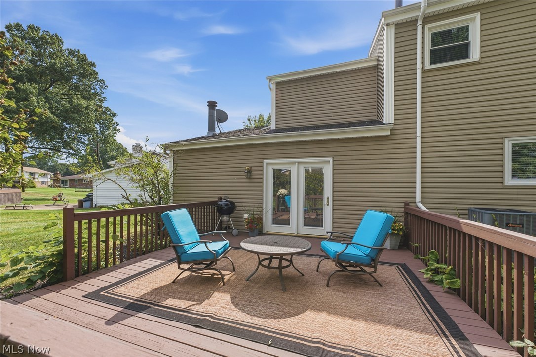 5224 Oakbriar Circle NE Canton OH 44705