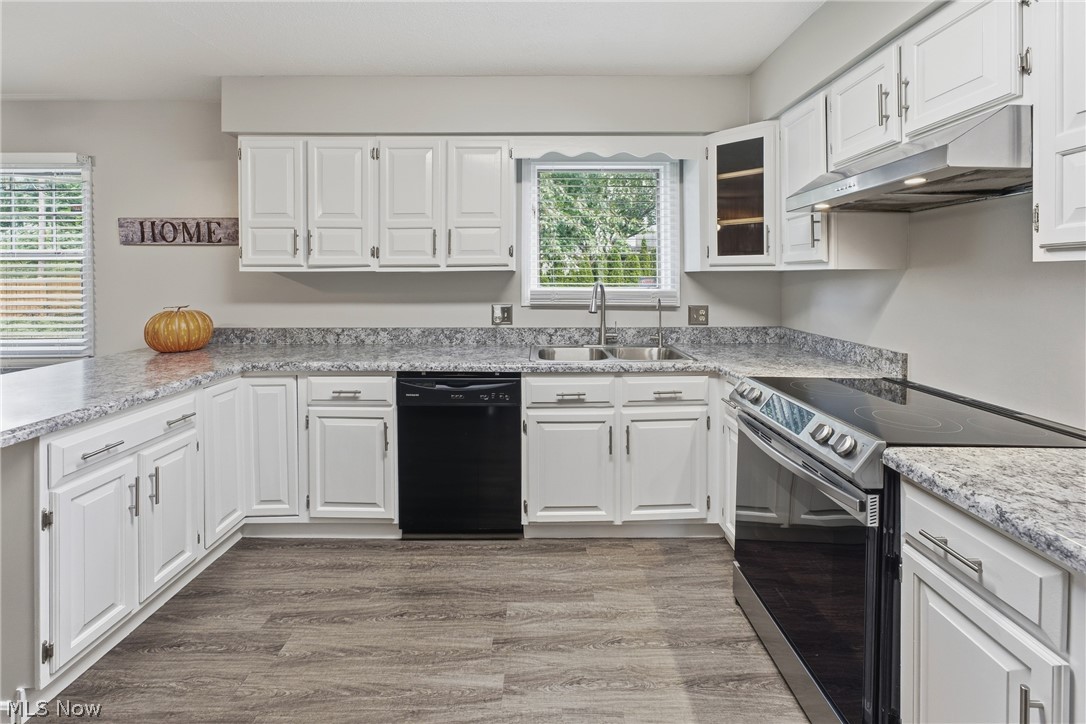 5224 Oakbriar Circle NE Canton OH 44705