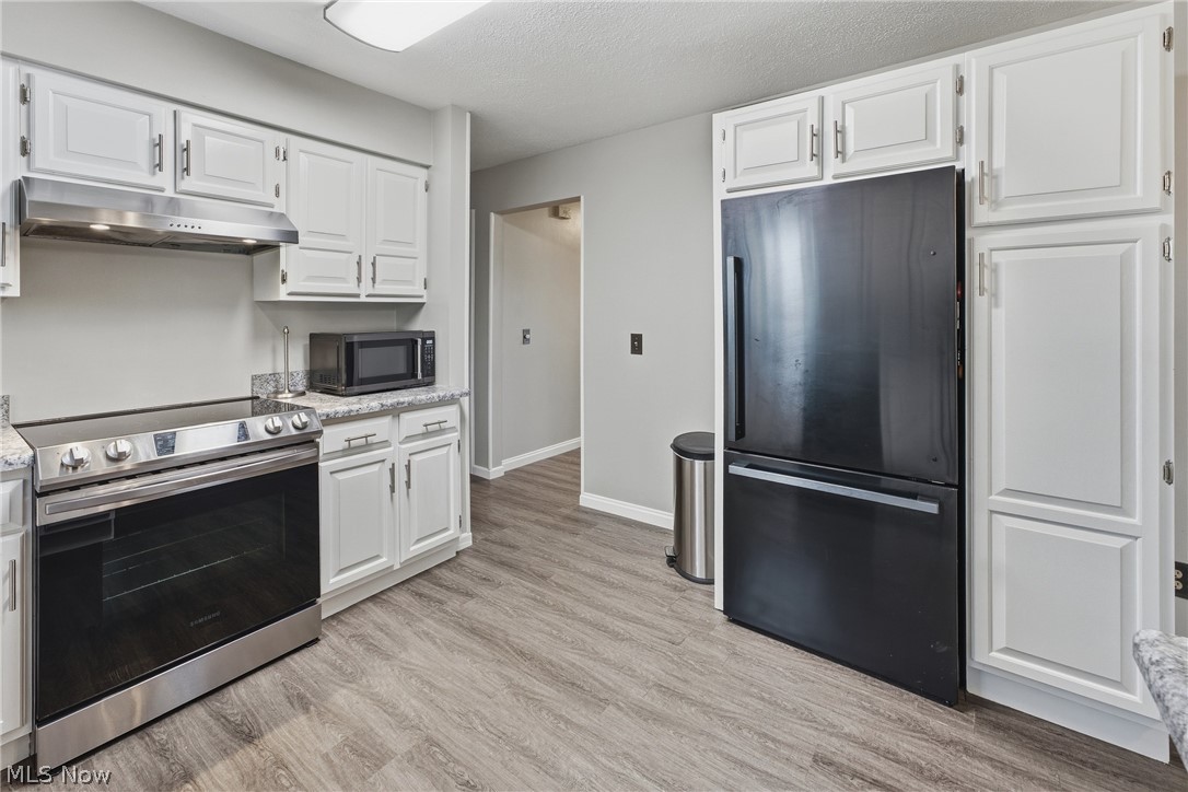 5224 Oakbriar Circle NE Canton OH 44705