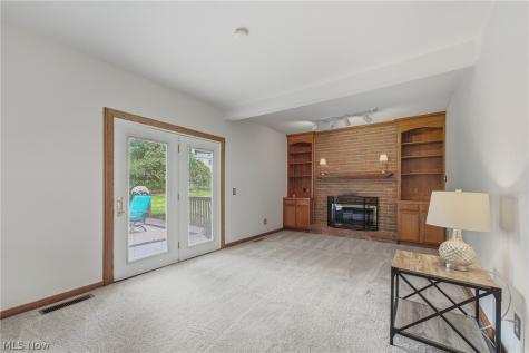 5224 Oakbriar Circle NE Canton OH 44705